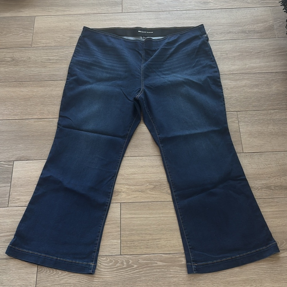 Women's Dark Blue Jeans - Picture 2 of 3